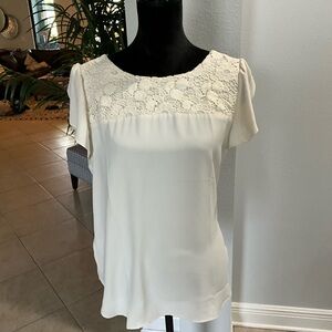 Loft blouse size medium in soft white